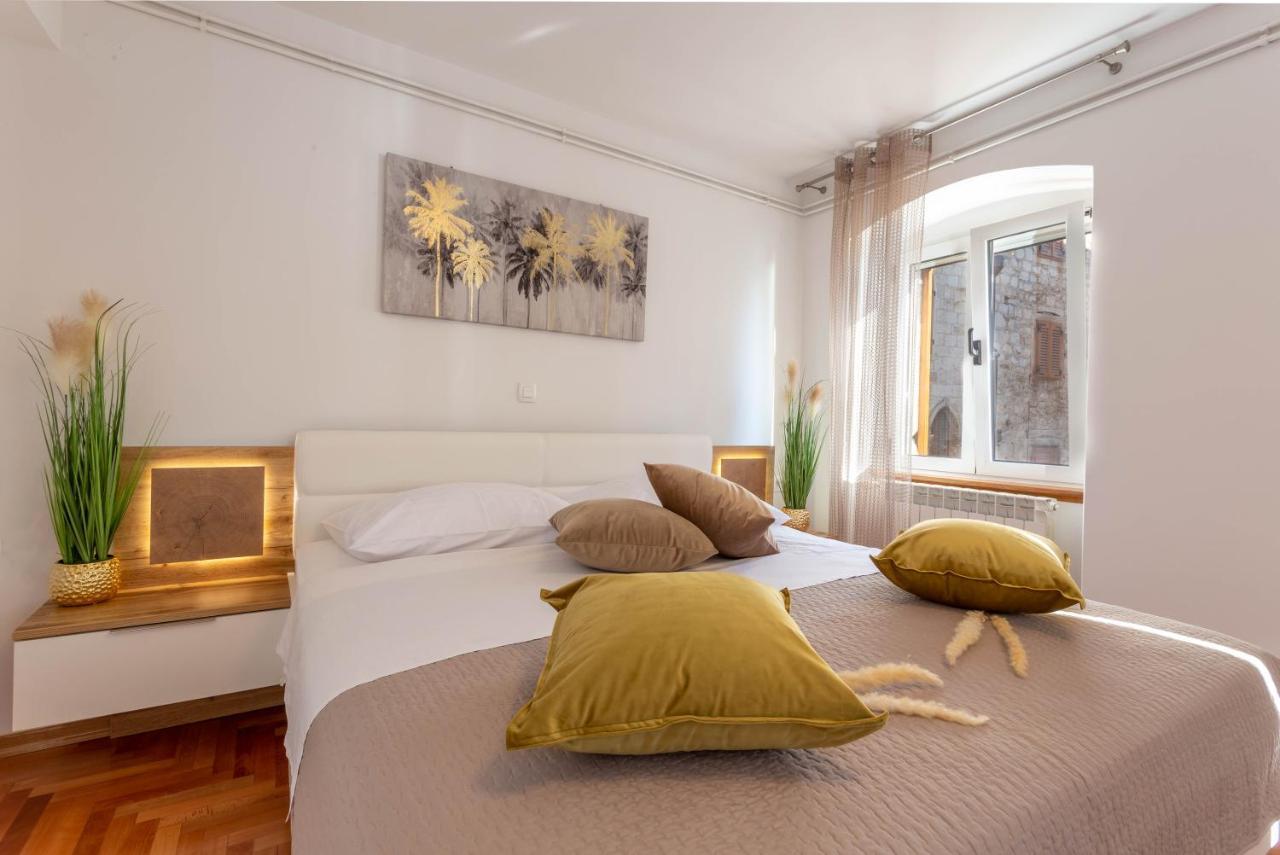Deluxe Dreamy Room In The Center Of Hvar With Sea View Hvar Town Kültér fotó