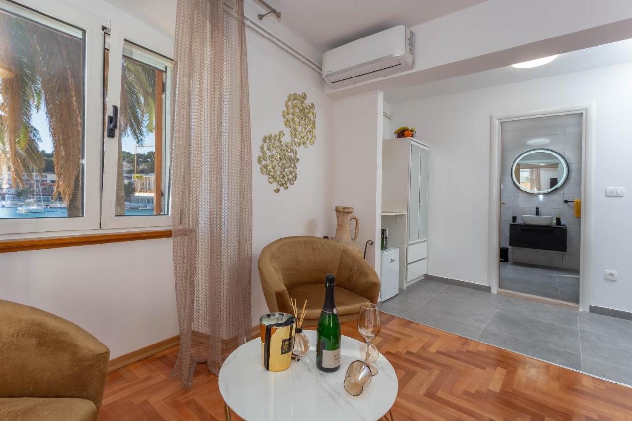 Deluxe Dreamy Room In The Center Of Hvar With Sea View Hvar Town Kültér fotó